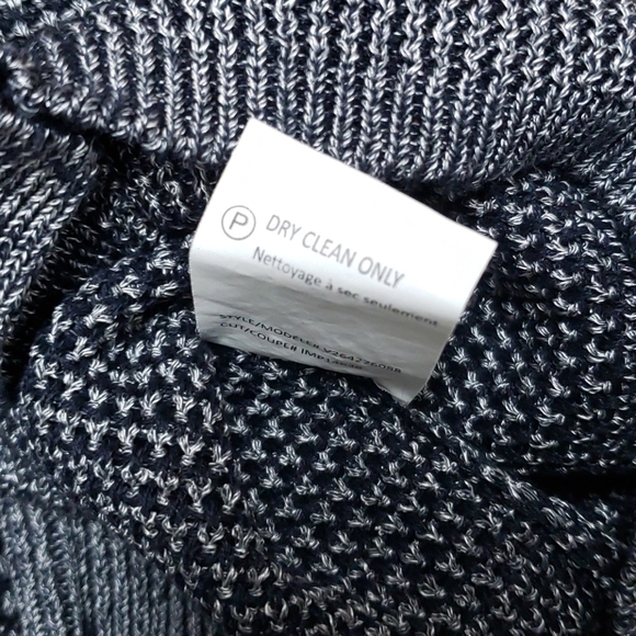 VINCE Sweater - Picture 8 of 11